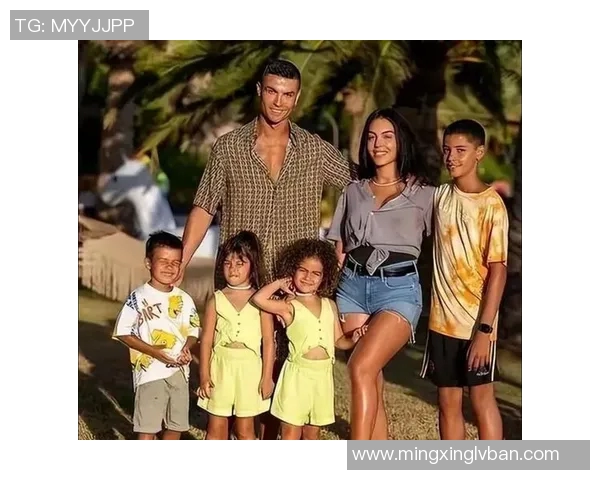 C罗队足球明星阵容揭秘各路传奇球员齐聚一堂展现风采